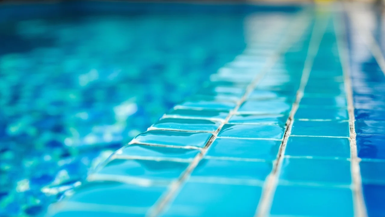 Pool tile and coping detail